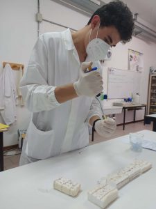 estrazione dna in laboratorio